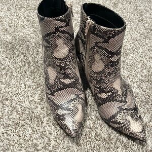 Faux SnakeSkin Women’s Booties
